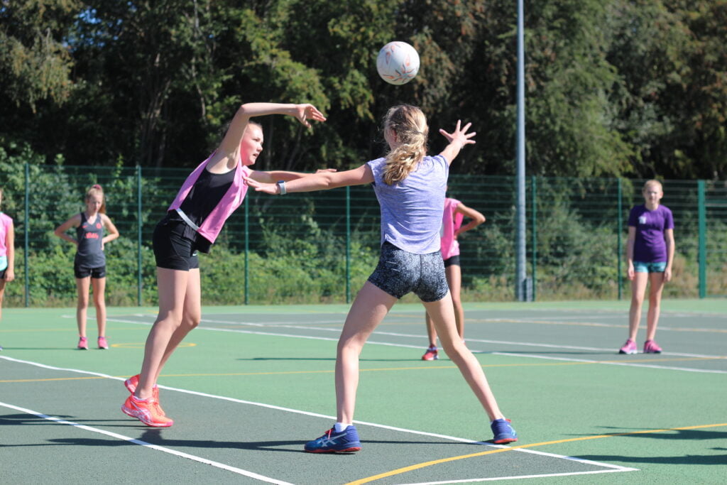 netball classes for teenagers
